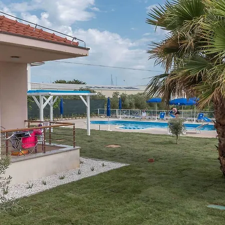 Porto Samaria Apartment Seget Donji