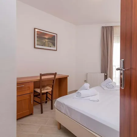 Porto Samaria Apartment *