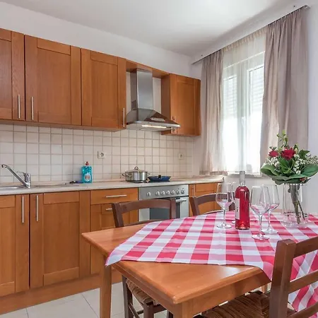 Apartment Porto Samaria