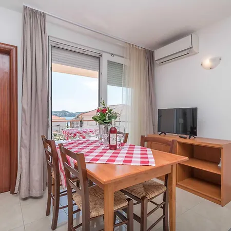 Porto Samaria Trogir