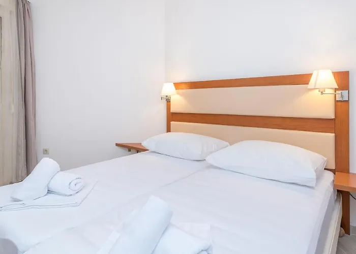 Porto Samaria アパート