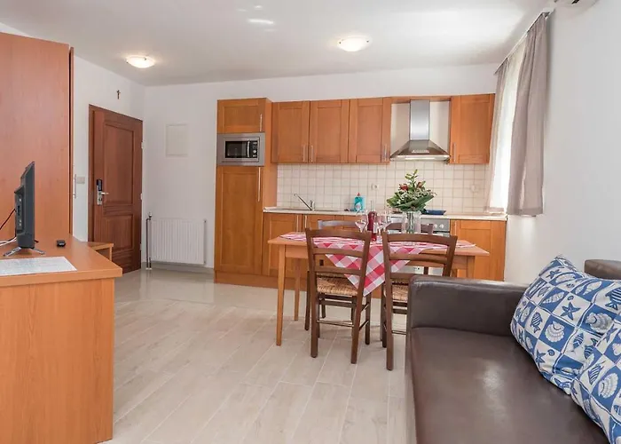 Porto Samaria アパート *