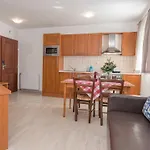 Porto Samaria Apartmán *